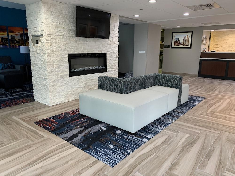 Comfort Chicago - O'hare Airport 2*